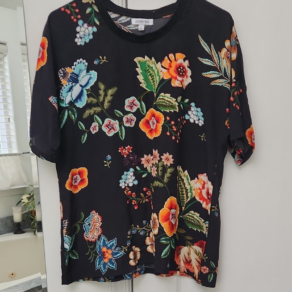 Johnny Was Black Floral Short Sleeve Tee